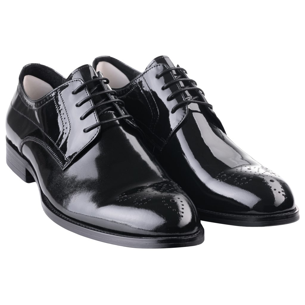 fotografie-de-produs-pe-fundal-alb-caseta-studio