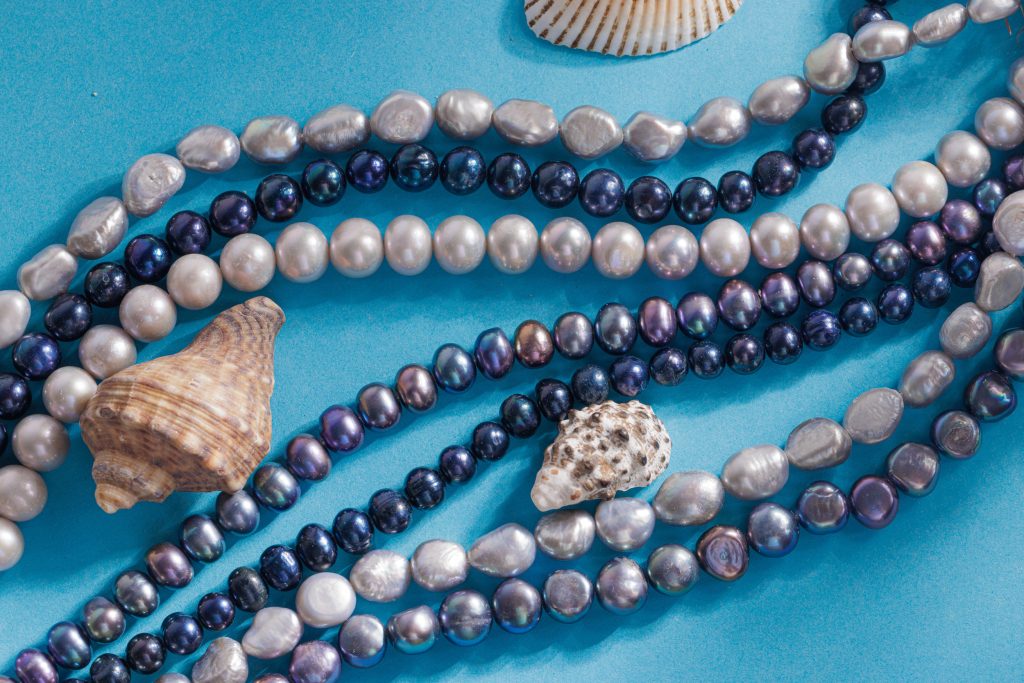 fotografii-produs-bijuterie-pietre-pretioase-perle-caseta-studio