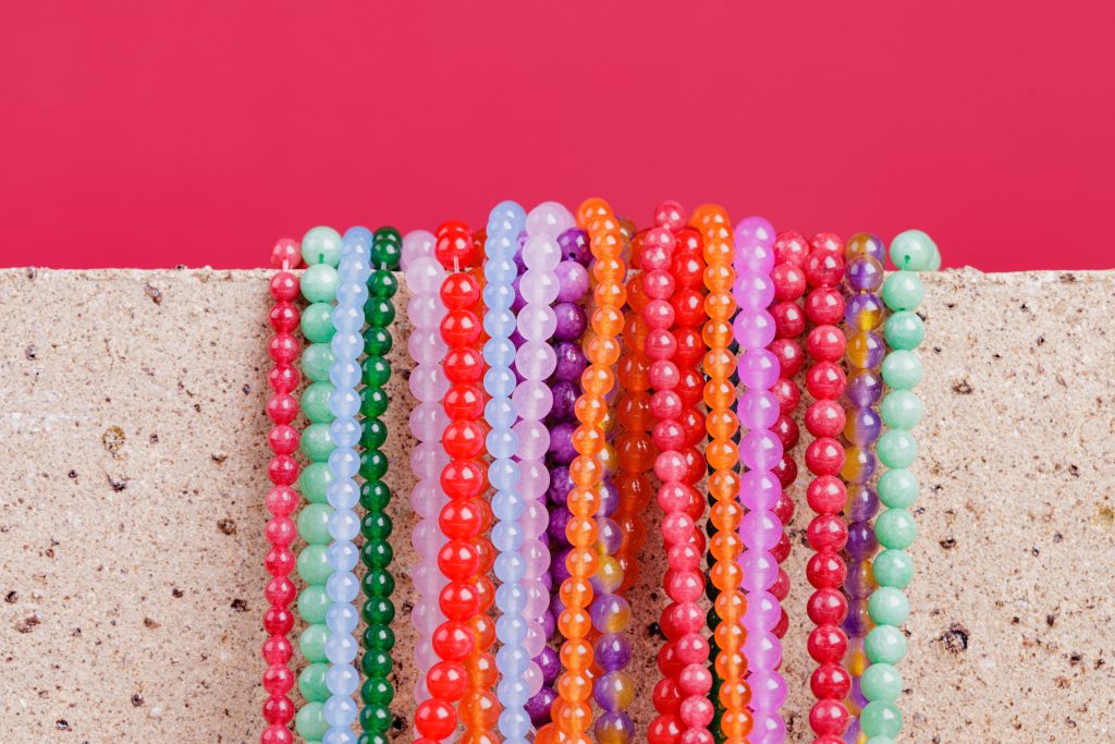 fotografii-produs-bijuterie-pietre-pretioase-perle-caseta-studio